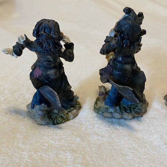 Band of 4 Skeleton Musician Figures - Picture 6 of 13